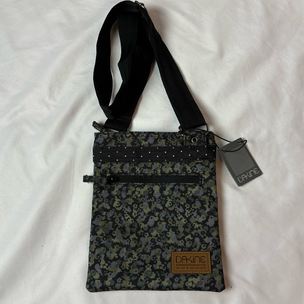 New Dakine Jive Crossbody Pouch Ripley Green Gray Black Ripstop Nylon